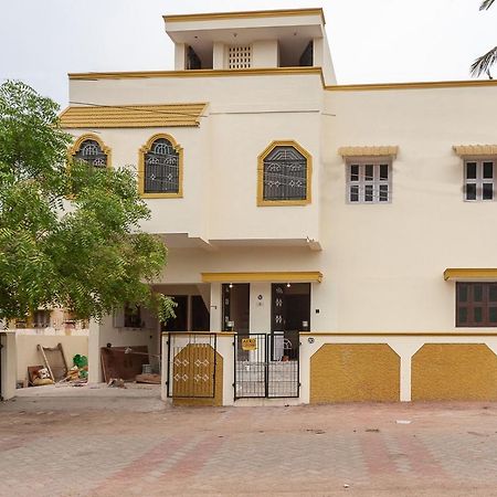 Oyo Eden Residency Hotel Madurai Exterior foto